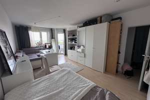 Helle, möblierte 1-Zimmer-Wohnung mit Balkon und schönem Blick über Frankfurt – 65934 Nied, Frankfurt am Main – Vorschaubild 5