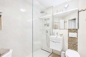 Charmante Maisonettewohnung mit Terrasse, Garten und Stellplatz – ideal für Selbstbezug oder A... – Die vollständige Adresse der Immobilie erhältst du vom Anbieter., 81825 Gartenstadt Trudering, München – Vorschaubild 5