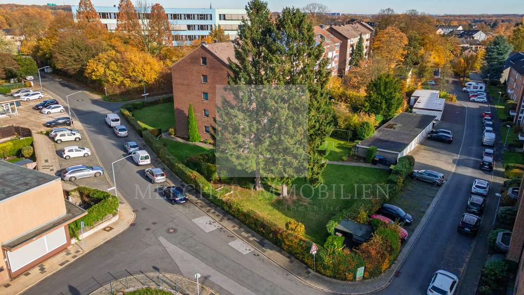 **Seltene Gelegenheit**Baugrundstück mit pos. BVA für freist. 8-Familienhaus mit Tiefgarage**