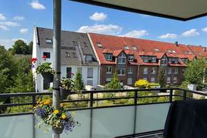 Voll möblierte, luxuriöse 4‑Zimmer‑Wohnung mit Balkon – Meyerhofstrasse 33, 40589 Holthausen, Düsseldorf – Vorschaubild 3