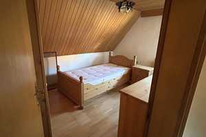 Freistehendes Einfamilienhaus mit Garten – Dingolfing-Landau (Kreis) – Vorschaubild 6