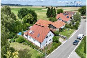 Renovierungsbed. Einfamilienhaus mit Pool & viel Potenzial am Ortsrand zu einem bezahlbaren Preis – Die vollständige Adresse der Immobilie erhältst du vom Anbieter., 86925 Fuchstal – Vorschaubild 2