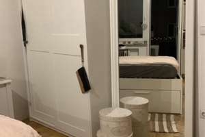 Helles, möbliertes 1-Zimmer-Apartment mit Balkon in zentraler Lage – Konradinstraße 10, 81543 Untergiesing, München – Vorschaubild 4
