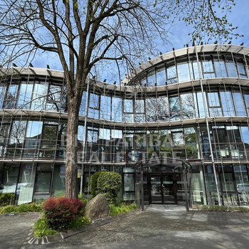Erstbezug nach Sanierung // Repräsentative Büros in Köln-Lindenthal 