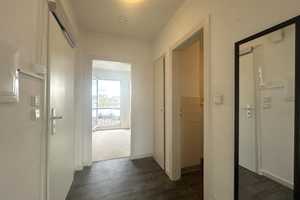 Traumhafte Dachgeschosswohnung mit zwei Terrassen! – Brunnenstraße 6, 40223 Düsseldorf – Vorschaubild 3