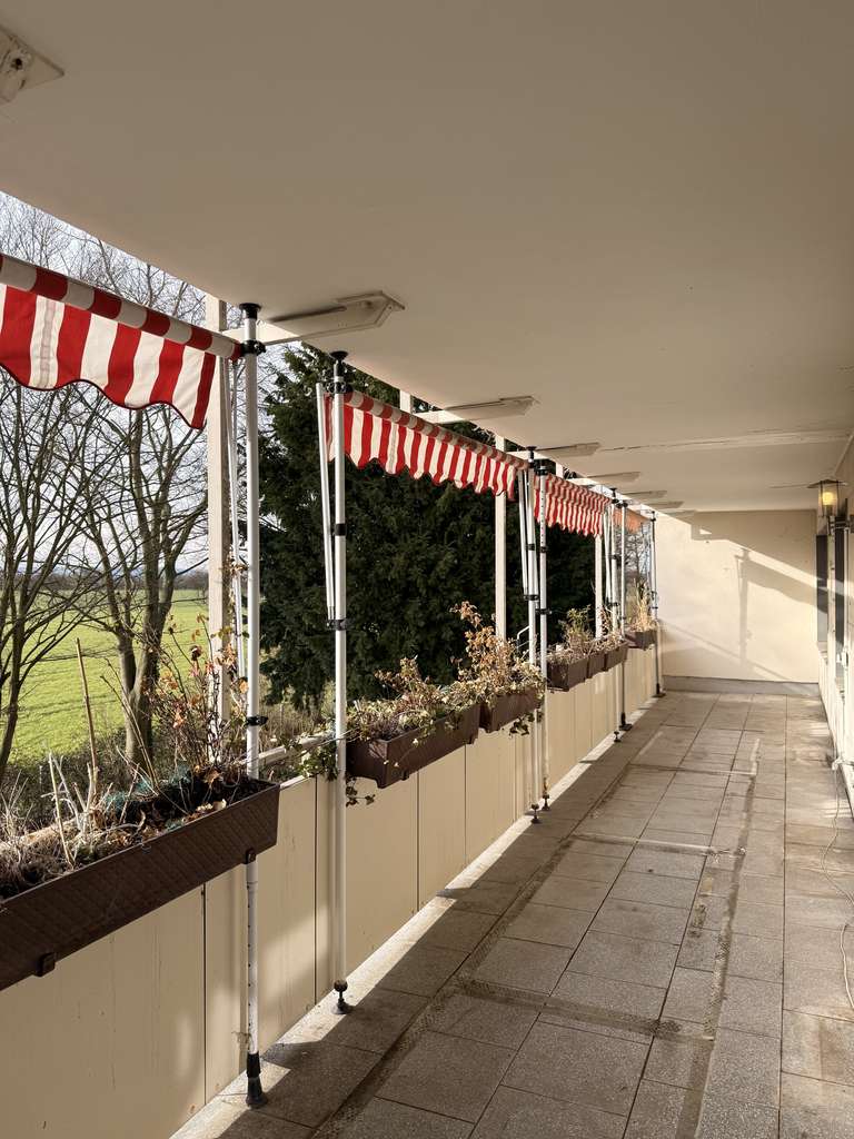 Immobilie in Bergheim - Helle 3-Zimmer Wohnung mit großem Balkon und unverbautem Blick  - Bild 1