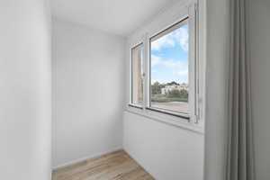 Neuwertige 2-ZKB mit EBK und großem Balkon in A-Oberhausen – Augsburg – Vorschaubild 3
