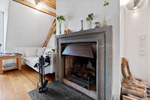 Für Individualisten mit Stil: Altbau-Kaminwohnung, Rheinblick und Garten
