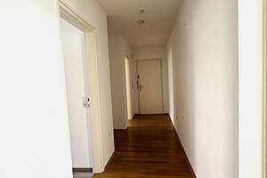 Wohnung für Studenten WG
Helle 3 Zimmerwohnung mit Balkon
ZU VERMIETEN – Die vollständige Adresse der Immobilie erhältst du vom Anbieter., 81241 Pasing, München – Vorschaubild 4