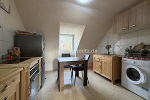 HELLE 2-ZIMMER-DACHGESCHOSSWOHNUNG IN GEFRAGTER WOHNLAGE! – Matthiasstraße 60, 41063 Eicken, Mönchengladbach – Vorschaubild 2