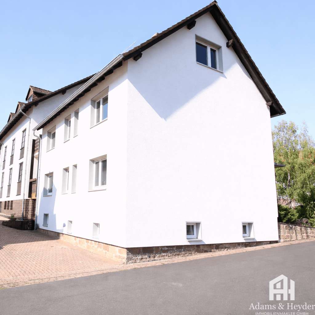 Immobilie in Knüllwald - Dreifamilienhaus in Rengshausen (Knüllwald) - Bild 1