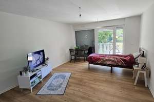 **Studenten aufgepasst** 1-Zimmer-Wohnung mit Einbauküche und Balkon
