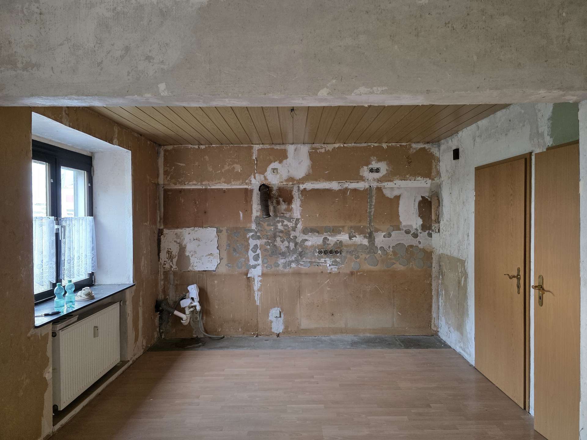 Immobilie in Illingen - Gemütliches Einfamilienhaus mit Einliegerwohnung und riesigem Garten in zentraler Lage - Bild 6