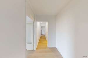 Einziehen, wohlfühlen oder clever investieren – moderne 4-Zimmer-Wohnung mit ca. 98m² im Ihmezentrum – Die vollständige Adresse der Immobilie erhältst du vom Anbieter., 30449 Linden-Mitte, Hannover – Vorschaubild 3