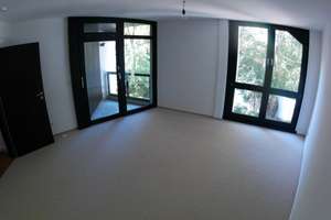Wohnen am Wald mit Balkon