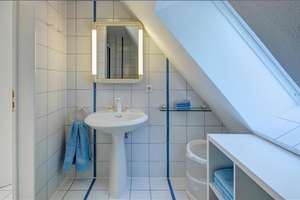 Möbliert: Lichtdurchflutete Dachterrassenwohnung mit Galerie – Die vollständige Adresse der Immobilie erhältst du vom Anbieter., 81545 Harlaching, München – Vorschaubild 15