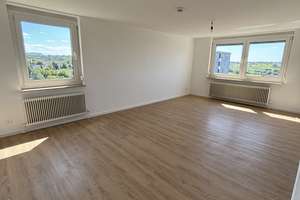 Familienfreundliche 4 - Zimmerwohnung mit atemberaubender Aussicht in Orschel-Hagen – Frankfurter Straße 10, 72760 Reutlingen-Mitte, Reutlingen – Vorschaubild 2