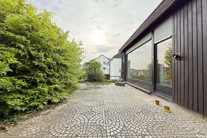 Großzügiges Einfamilienhaus / Bungalow mit Einliegerwohnung und Garten in Friolzheim – Die vollständige Adresse der Immobilie erhältst du vom Anbieter., 71292 Friolzheim – Vorschaubild 5