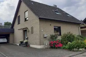 Solides Einfamilienhaus in Bestlage von Leopoldshöhe – Lippe (Kreis) – Vorschaubild 1