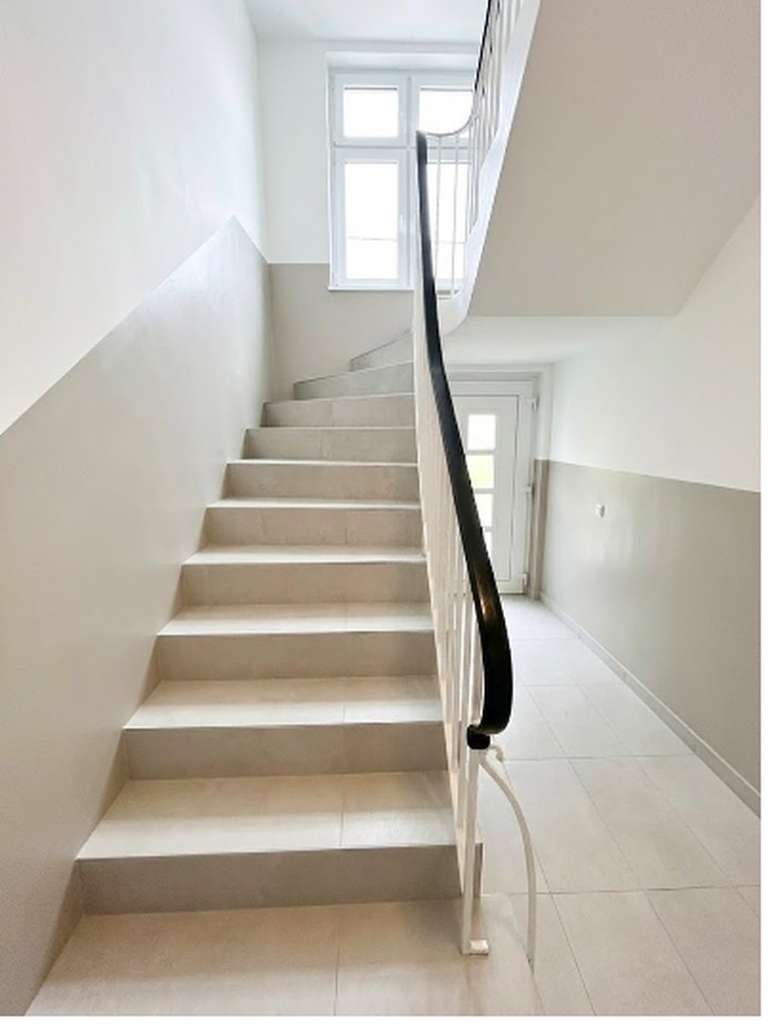 Immobilie in Dietzhölztal - Bezugsfrei & frisch saniert: Helle 3-Zi Wohnung in 35716 Dietzhölztal - Bild 2