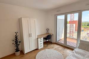Erstbezug! Möbliertes Studentenapartment mit Balkon und EBK direkt an der Uni – Otto-Hahn-Straße 40, 93053 Galgenberg, Regensburg – Vorschaubild 2