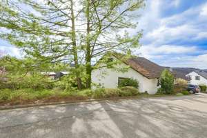 *Reserviert* Familienfreundliches Zuhause mit tollem Ausblick, Stellplatz, Balkon und Terrasse! – Die vollständige Adresse der Immobilie erhältst du vom Anbieter., 75239 Eisingen – Vorschaubild 2