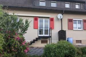 Gepflegtes Reihenhaus mit 4 Zimmern in Laufenburg (Baden) – Die vollständige Adresse der Immobilie erhältst du vom Anbieter., 79725 Laufenburg (Baden) – Vorschaubild 3