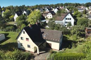 Großzügiges Einfamilienhaus mit Garten und Garage am Fuß des Roten Hügels, Bayreuth! Sofort frei! – Die vollständige Adresse der Immobilie erhältst du vom Anbieter., 95445 City, Bayreuth – Vorschaubild 2