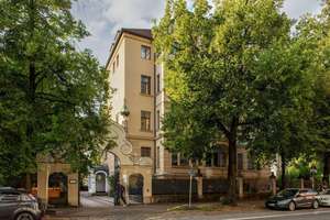 Exklusive Altbau-Etagenwohnung in historischer Stadtvilla im Zentrum vom Augsburg – Die vollständige Adresse der Immobilie erhältst du vom Anbieter., 86150 Bahnhofs-, Bismarckviertel, Augsburg – Vorschaubild 1