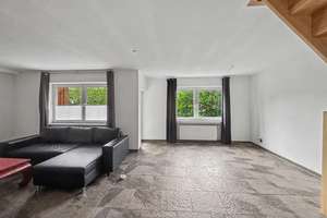 Großzügige 4-Zimmer-Maisonette-Wohnung in Düsseldorf Garath – Die vollständige Adresse der Immobilie erhältst du vom Anbieter., 40595 Garath, Düsseldorf – Vorschaubild 5