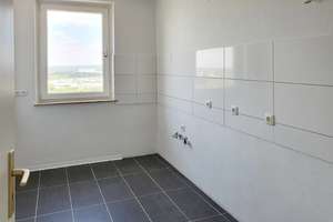 Vollständig renoviert - Ihr neues Zuhause mit 3 Zimmern und Balkon in Porz – Konrad-Adenauer-Straße 72 -80, 51149 Finkenberg, Köln – Vorschaubild 2