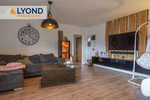 Helle 3,5-Zimmer-Etagenwohnung mit Balkon und Aufzug in gepflegtem Mehrfamilienhaus!