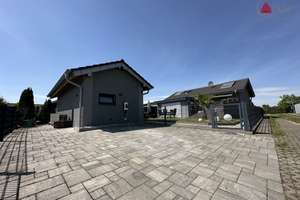 Design trifft See: Exklusive Mini-Villa mit Wellness & Pool am Kinzigsee (Pacht 20 Jahre) – Am Kinzigsee 1, 63505 Langenselbold – Vorschaubild 4