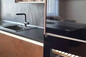 Schickes 2 -Zimmer-Apartment mit Klimaanlage im sanierten Altbau – Hohenzollerndamm 193, 10717 Wilmersdorf, Berlin – Vorschaubild 4