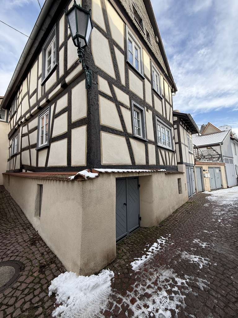 Immobilie in Eppstein - Fachwerk-Mehrfamilienhaus, Rendite 5,98 % - Bild 2