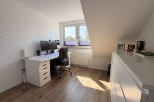 Moderne 3-Zimmer-Dachgeschosswohnung  mit Balkon im Duisburger Süden – Die vollständige Adresse der Immobilie erhältst du vom Anbieter., 47259 Hüttenheim, Duisburg – Vorschaubild 13
