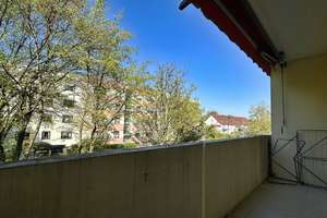 Vermietete 2-Zimmer-Wohnung mit Balkon in gefragter Lage von Nürnberg-Mögeldorf – Die vollständige Adresse der Immobilie erhältst du vom Anbieter., 90480 Schmausenbuckstraße, Nürnberg – Vorschaubild 3