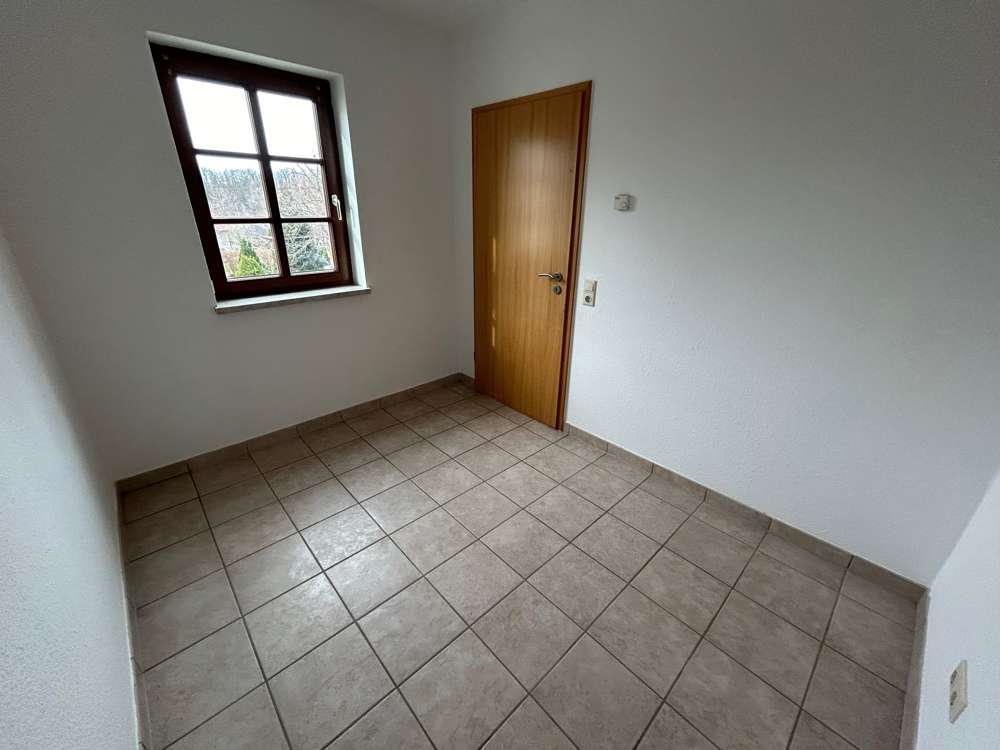 Immobilie in Dippoldiswalde - TOP BEZUGSFREI! Charmante, helle 2-Zimmer-Wohnung mit Balkon in Dippoldiswalde zu verkaufen! - Bild 5