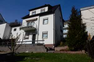 SEHR GEPFLEGTES & FREISTEHENDES 1-2 FAMILIENHAUS MIT DOPPELGARAGE IN SCHÖNER LAGE VON BAD SCHWALBACH – Rheingau-Taunus-Kreis – Vorschaubild 2