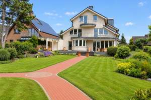 Exklusive Familienvilla mit parkähnlichem Garten und Einliegerwohnung – Die vollständige Adresse der Immobilie erhältst du vom Anbieter., 46238 Batenbrock, Bottrop – Vorschaubild 2