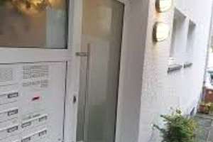 Studenten 1-Zimmer-Wohnung im Dachgeschoss in Stuttgart Nord, Balkon mit herrlicher Aussicht – Ehrenhalde 2, 70192 Lenzhalde, Stuttgart – Vorschaubild 9