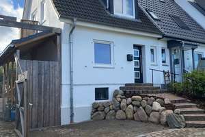 Reihenendhaus mit 4 Zimmern und Garage in Schönkirchen – Die vollständige Adresse der Immobilie erhältst du vom Anbieter., 24232 Schönkirchen – Vorschaubild 2