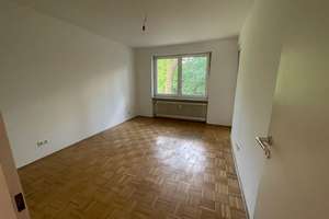 helle 2-Zimmer-Wohnung mit 2 Balkonen, bezugsfrei.
PKW-TG-Stellplatz optional – Die vollständige Adresse der Immobilie erhältst du vom Anbieter., 80993 Alt-Moosach, München – Vorschaubild 12