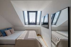 Schöne Dachgeschosswohnung mit Terrasse und Kamin in der Nähe zum Teutoburger Platz – Die vollständige Adresse der Immobilie erhältst du vom Anbieter., 10119 Prenzlauer Berg, Berlin – Vorschaubild 10