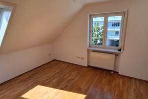 2,5 Zimmer Dachgeschoß-Wohnung in  Denning – Daglfinger Straße 22, 81929 Englschalking, München – Vorschaubild 8