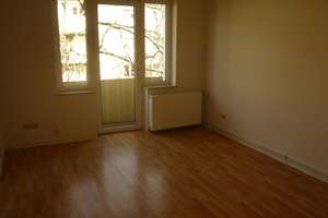 Helle 2-Zimmer-Wohnung mit Balkon in Langenhagen sucht Nachmieter – Buschkamp 35, 30853 Langenhagen – Vorschaubild 3