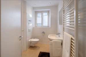 Möbliert: Tolle Lage in Schwabing – modern und einladend – Die vollständige Adresse der Immobilie erhältst du vom Anbieter., 80802 Schwabing-Ost, München – Vorschaubild 9