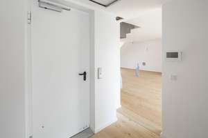Gut ausgestattete 3 Zimmer-Wohnung mit Dachterrasse & Einbauküche  in Düsseldorf Pempelfort – Die vollständige Adresse der Immobilie erhältst du vom Anbieter., 40479 Pempelfort, Düsseldorf – Vorschaubild 12