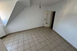 Große Dachgeschosswohnung in Essen – Ideal für Familien oder WG – Die vollständige Adresse der Immobilie erhältst du vom Anbieter., 45128 Südviertel, Essen – Vorschaubild 4