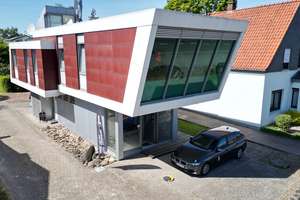 Einzigartiges Architektenhaus in zentraler Lage- Wohnen und Arbeiten für alle, die es exklusiv mögen – Schützenhofstraße 80, 26135 Osternburg, Oldenburg (Oldenburg) – Vorschaubild 2